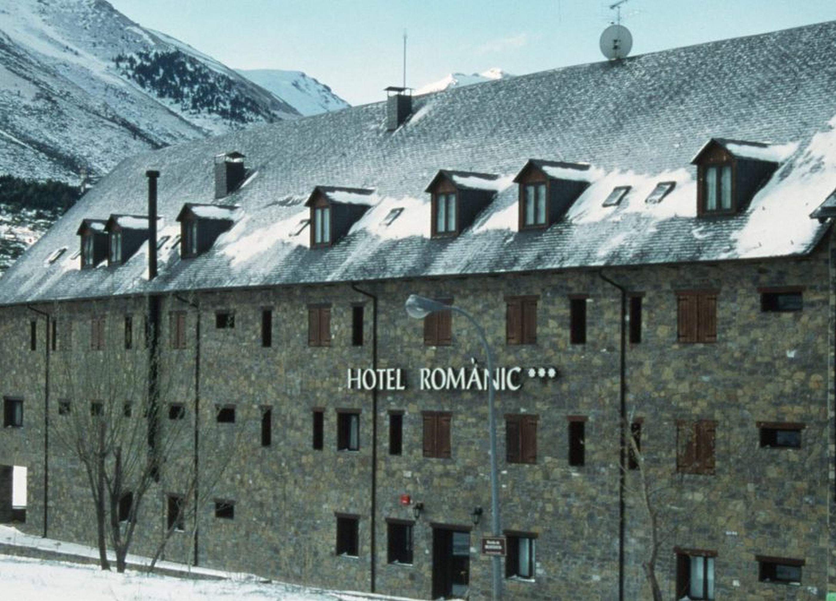Hotel Romanic Тауль Екстер'єр фото