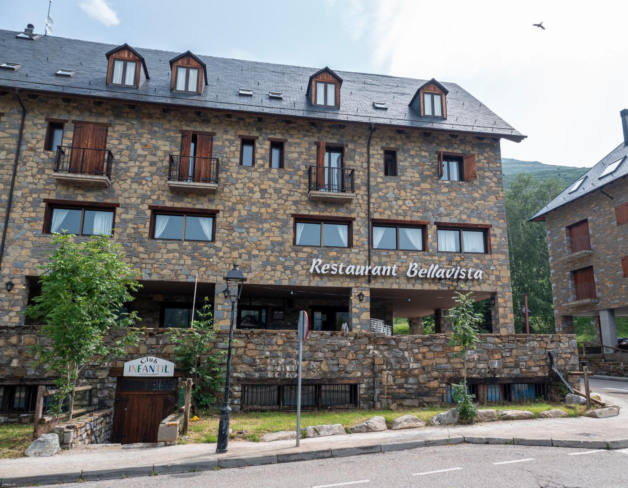 Hotel Romanic Тауль Екстер'єр фото