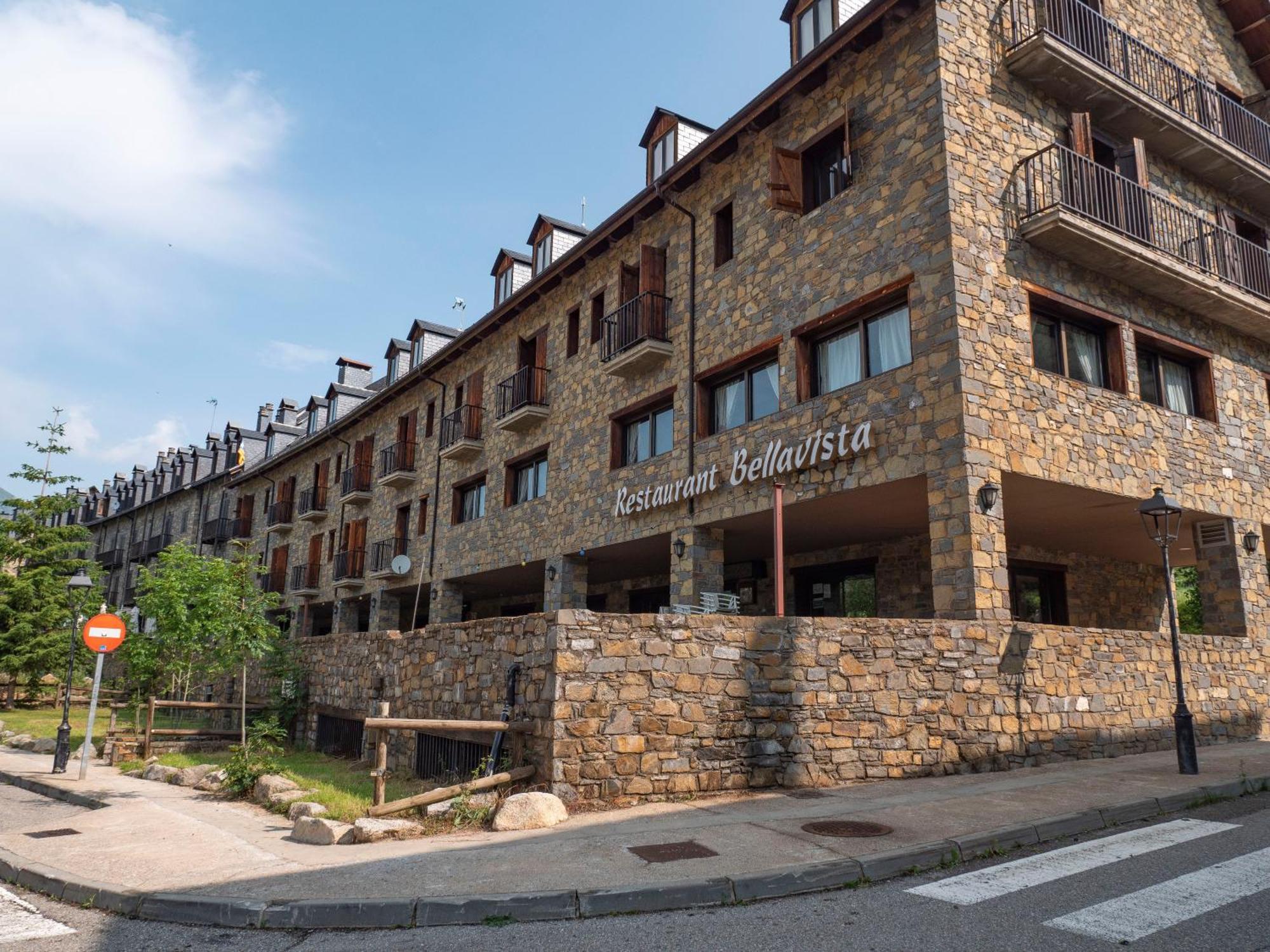 Hotel Romanic Тауль Екстер'єр фото